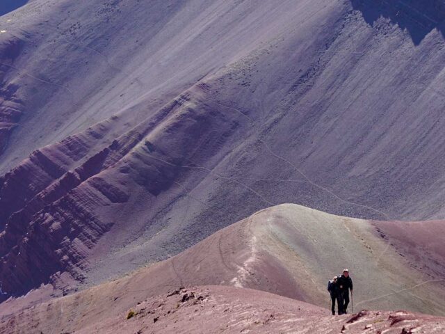 Red Valley Rour Peru