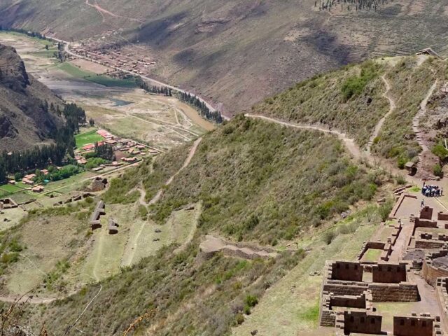 Sacred Valley Tour and Short Inca Trail 3-Day