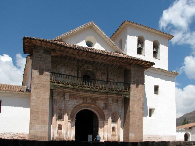 Andahuaylillas, Location, Festivities and Gastronomy