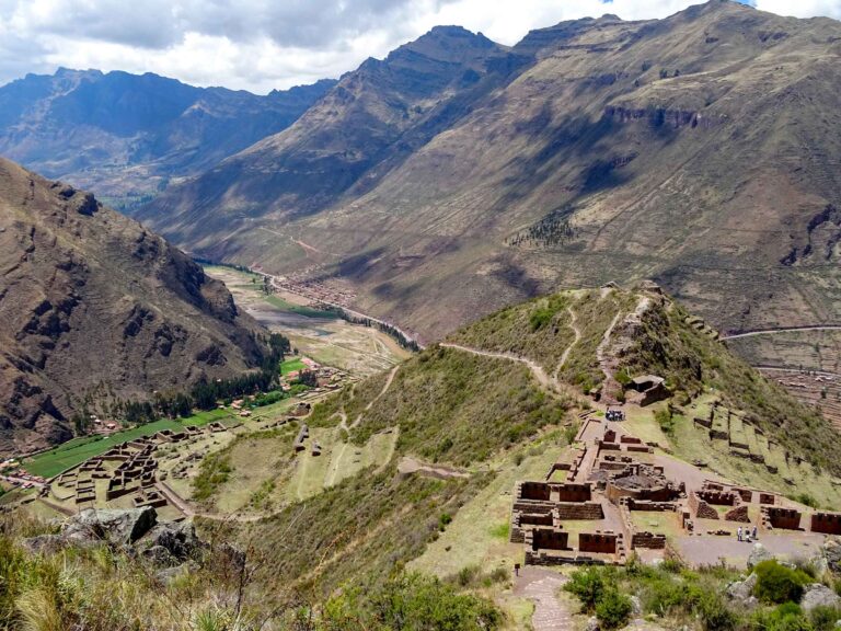 Sacred Valley Peru Travel Guide: Best Places, Tours & Tips