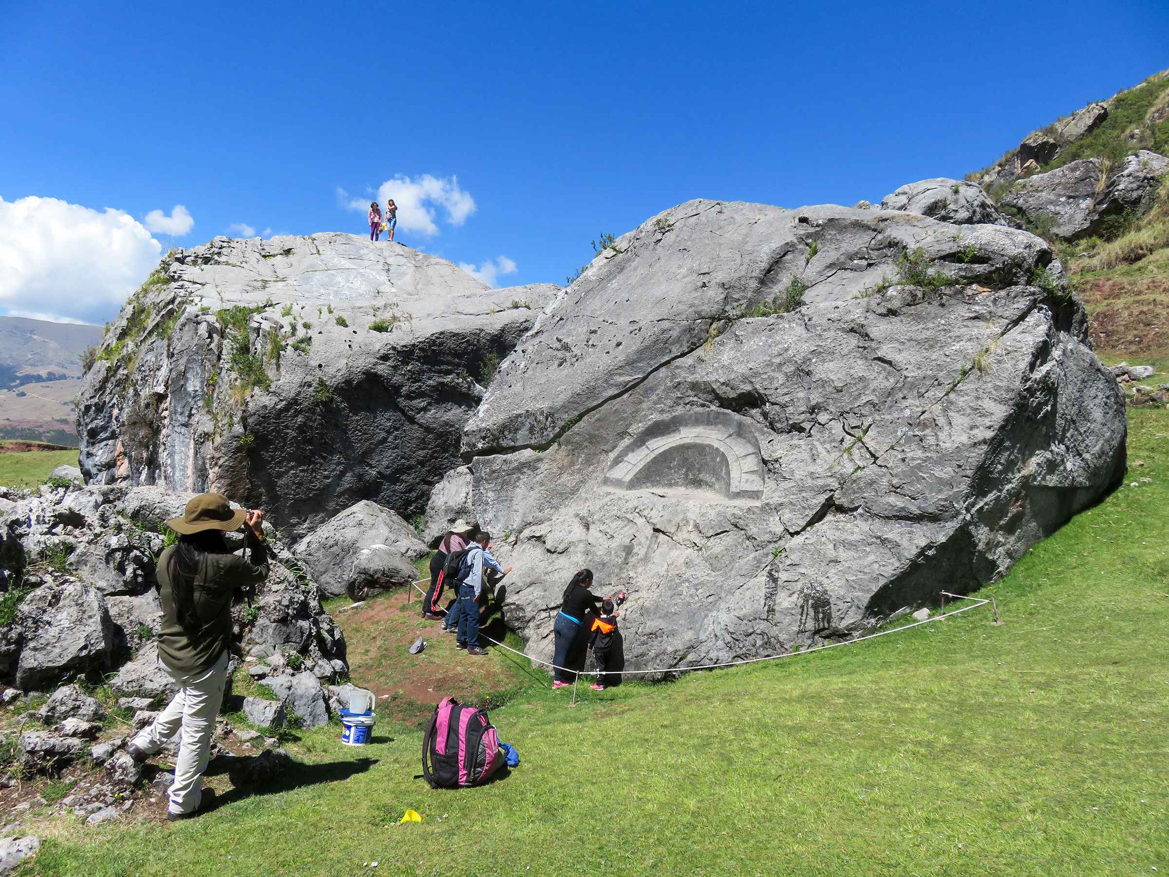sacred valley tour moonstone