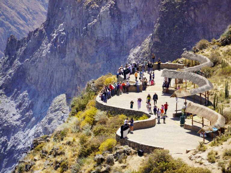 >Authentic Encounters With the Communities of Colca Canyon